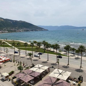 Promenade 2 bedrooms apartment by Vlora office